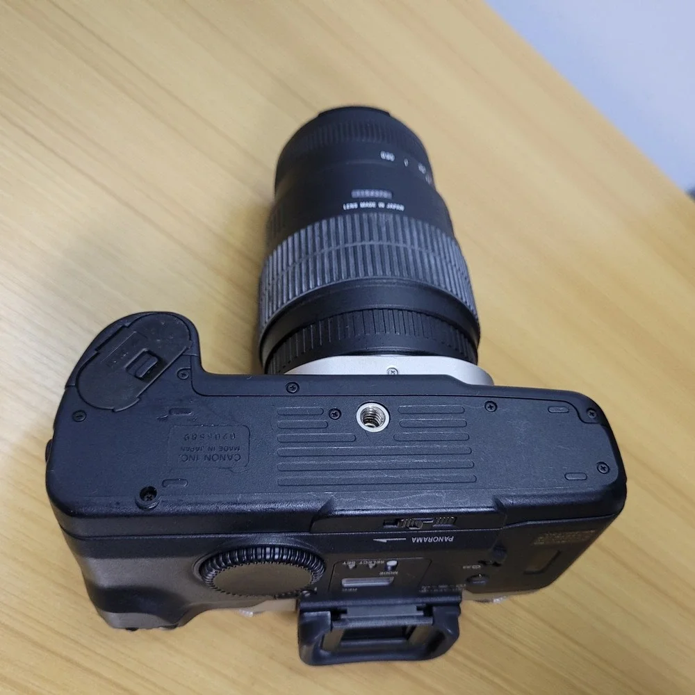 Canon EOS 55 35mm Camera Sigma 70-300mm Date Back Zoom Lens Japan Read